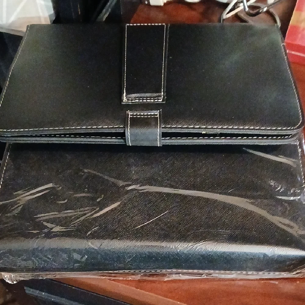 Universal Black Tablet Case with Keyboard